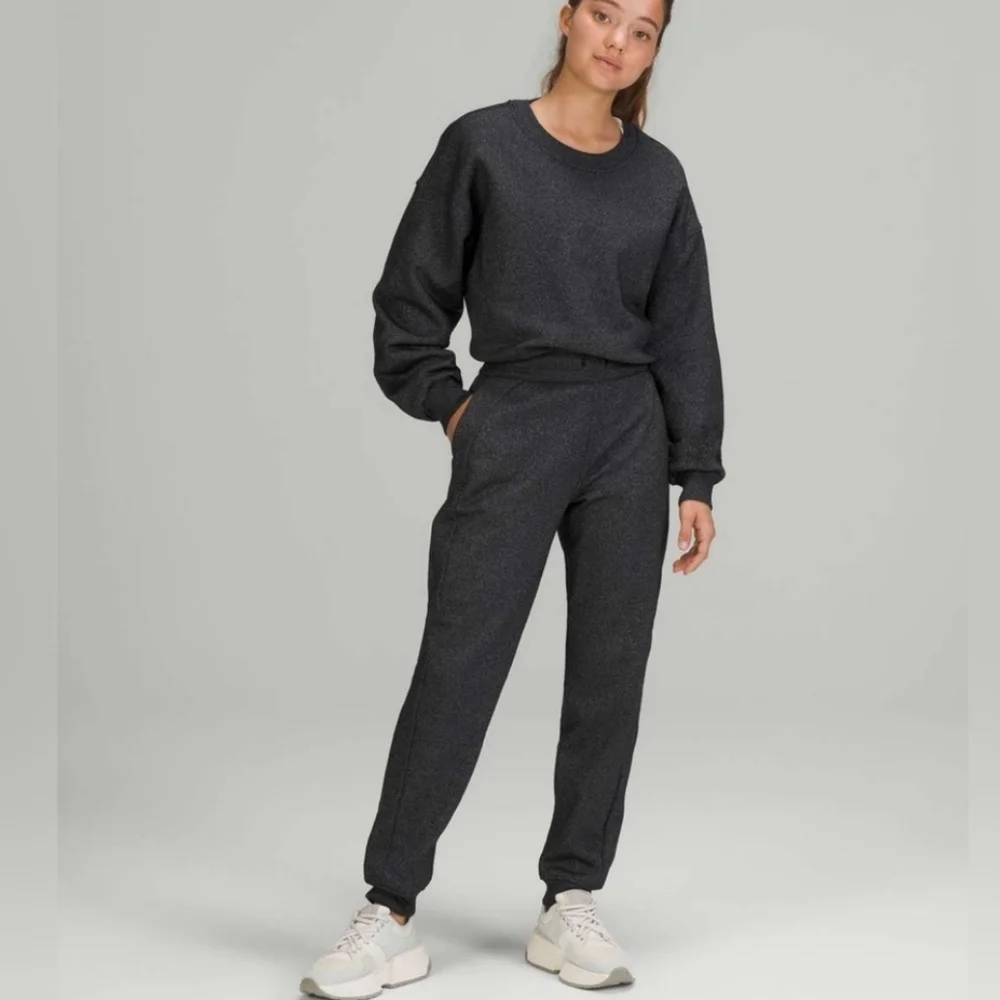 Lululemon Scuba Jogger High Rise Sparkle size 0 Black Spark